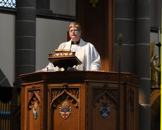 Sue%20farewell%20preaching